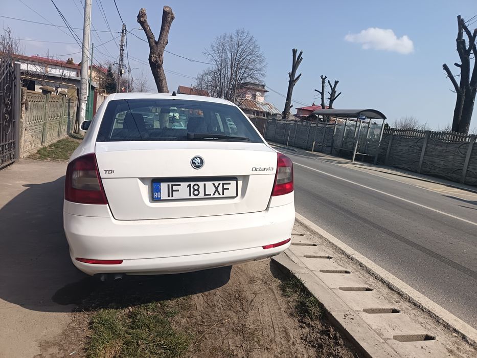 Vând Skoda Octavia 2