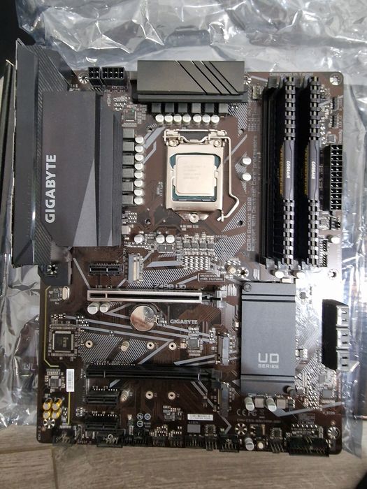 PC i5 10600kf, 16 GB RAM, RTX 3060 TI