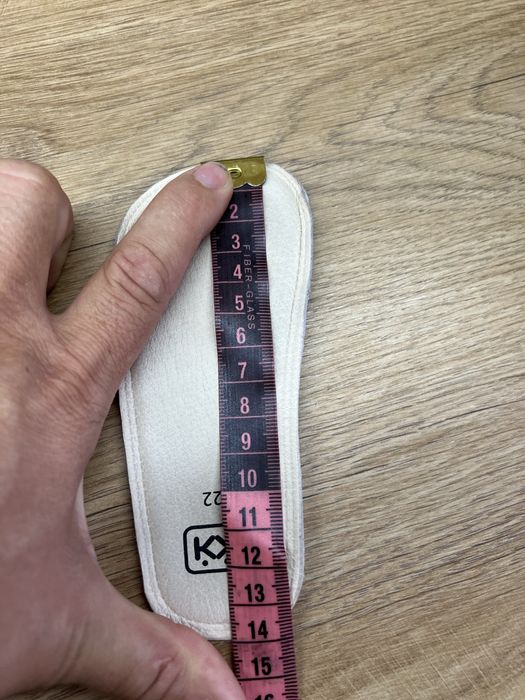 Боси обувчици Колев и Колев