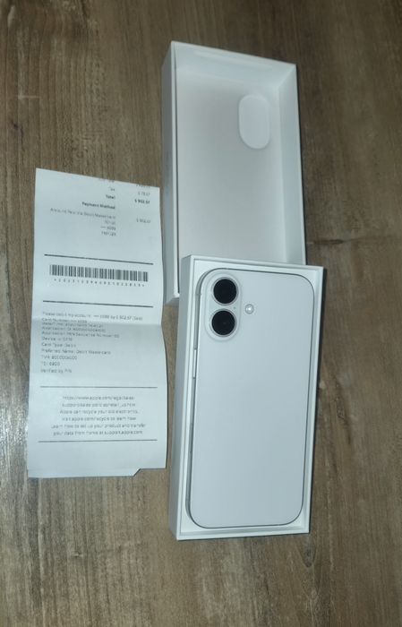 iPhone 17 -  256 Gb, бял
