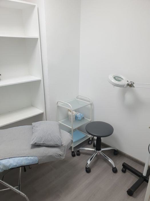 Сдам кабинет при салоне