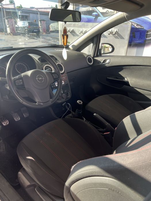 Opel Corsa D, 1.4 Benzina, 90CP
