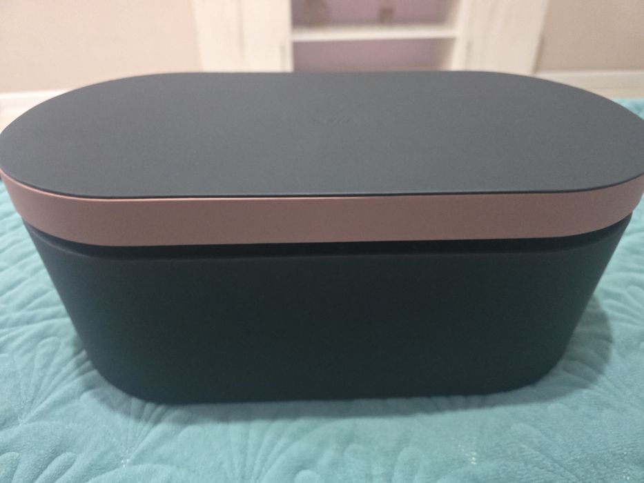 Продам новый Дайсон