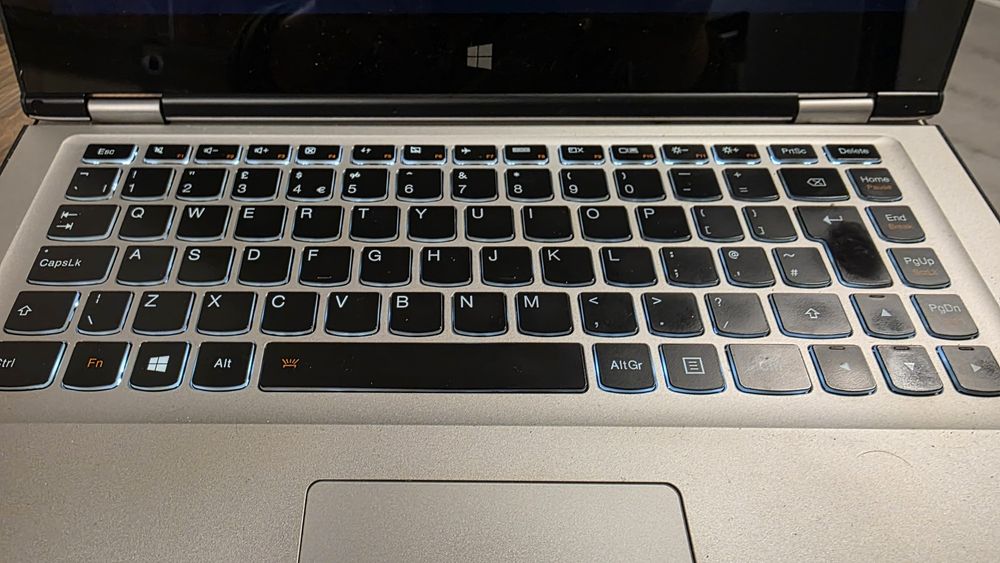 laptop Lenovo yoga 2  touch screen i7 cu 8 gram si ssd 256