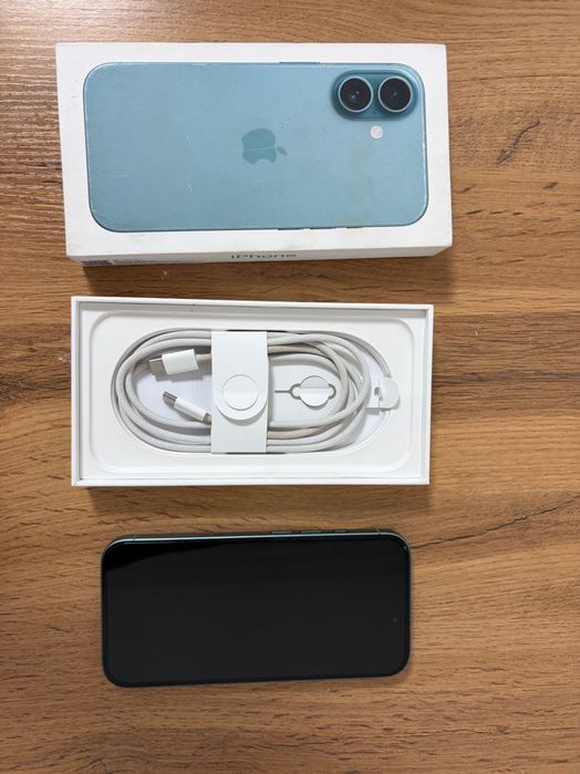 iPhone 16 на 128