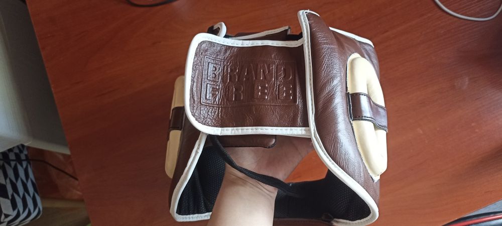 Продам шлем для бокса