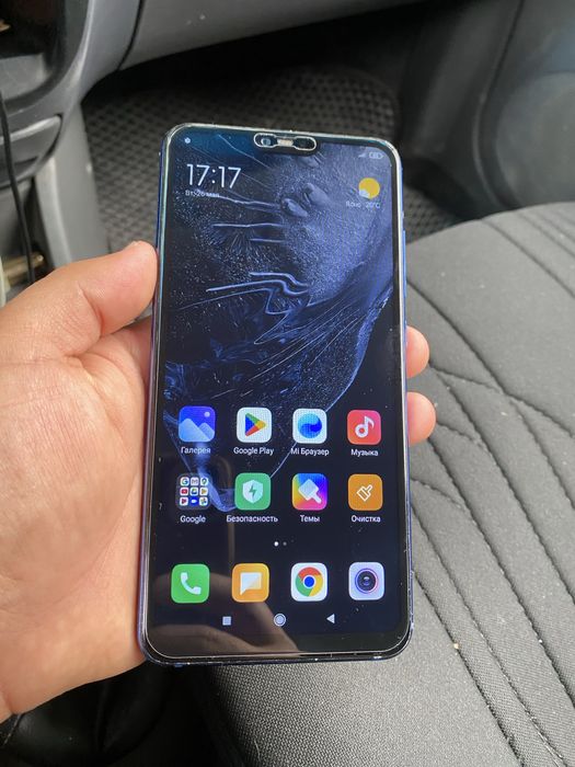 Mi 8 lite 4/64 gb