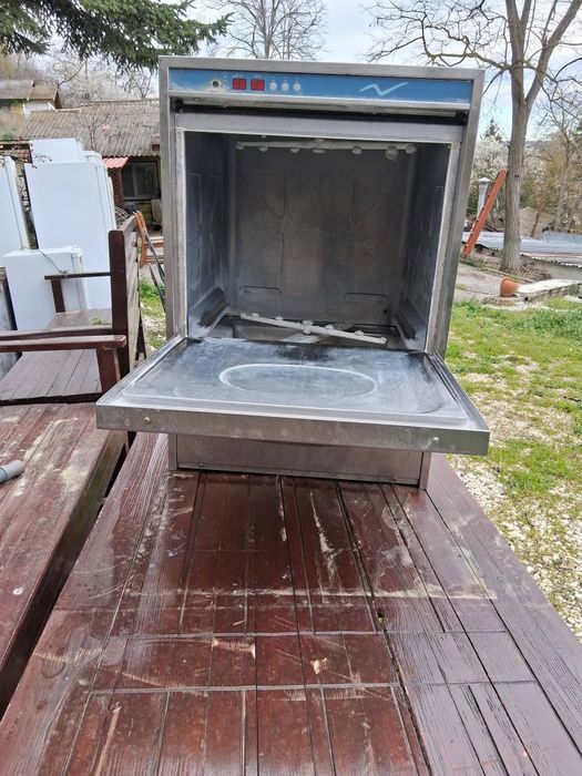 Професионална миялна машина за чинии и миялна машина за чаши