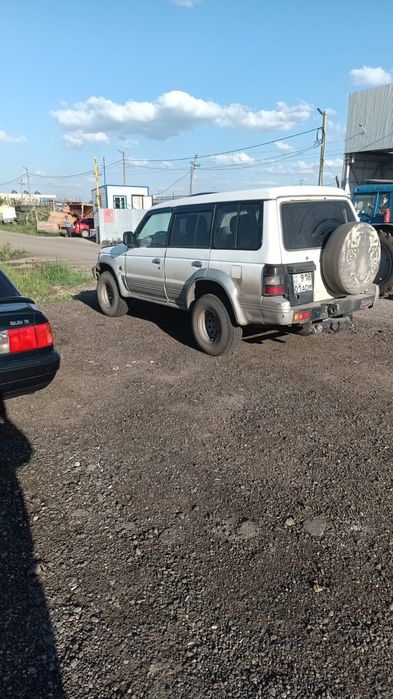 Продам Митсубиси Паджеро 2