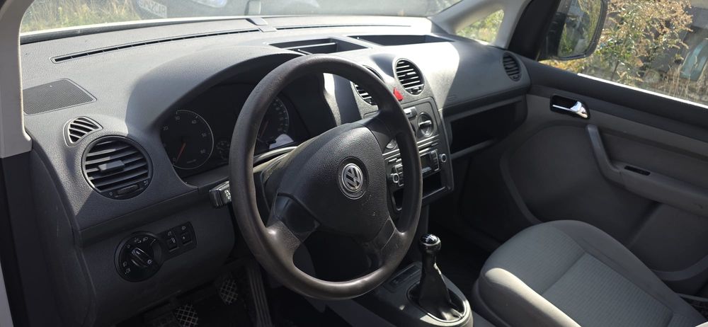 Volkswagen Caddy 2.000 bucata