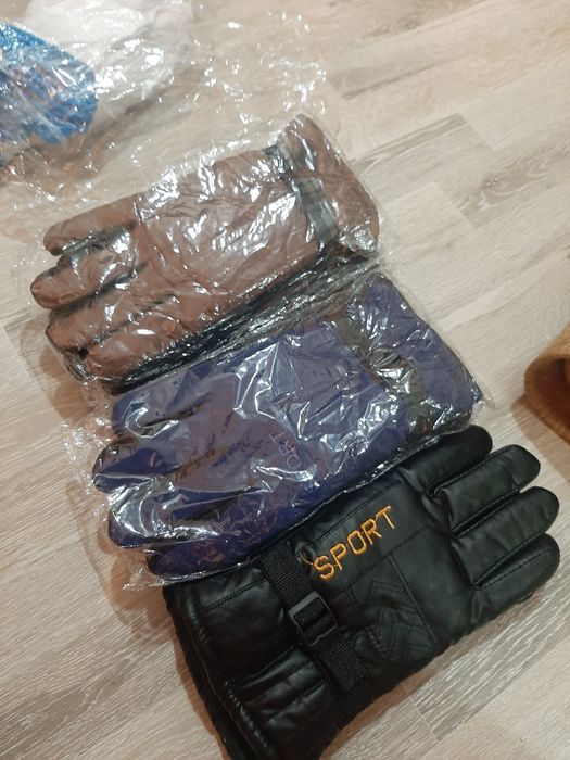 Перчатки зимние новые
