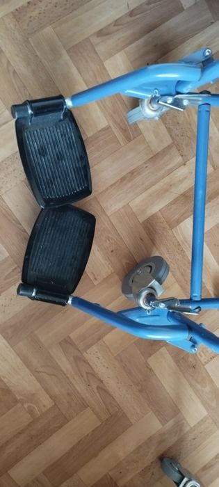 Инвалиден стол за баня и тоалетна