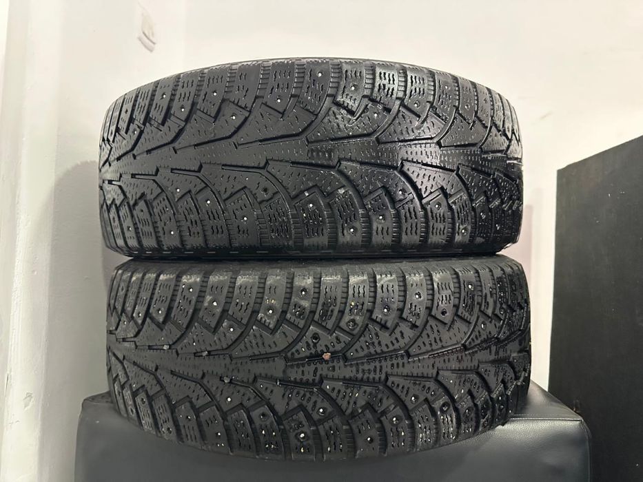 Зимние шины в хорошем состояние