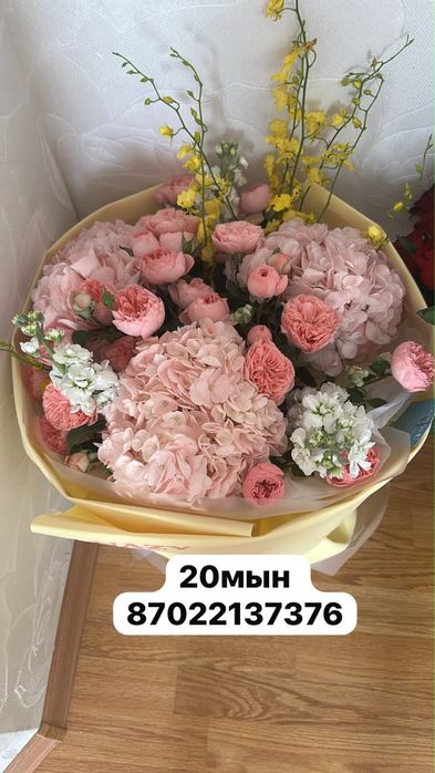 Свежие розы, цветы