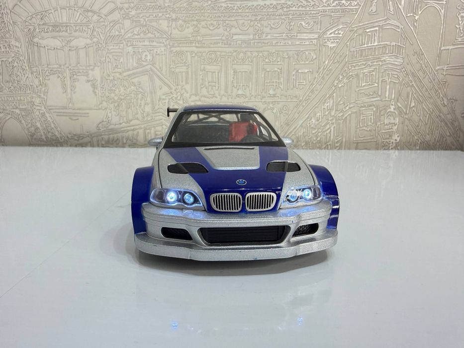 Bmw M3 GTR 1.24! Металлическая модель со светом и звуком