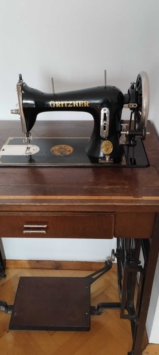 Немска крачна шевна машина Gritzner