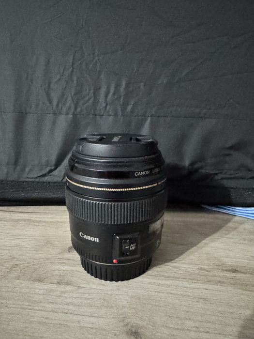 Obiectiv canon 85mm f1.8