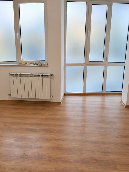 Дава се под наем Офис в Пловдив, Център - 120 кв.м за 660 € - Снимка #1