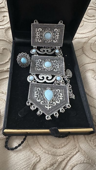 Набор украшений в национальном стиле