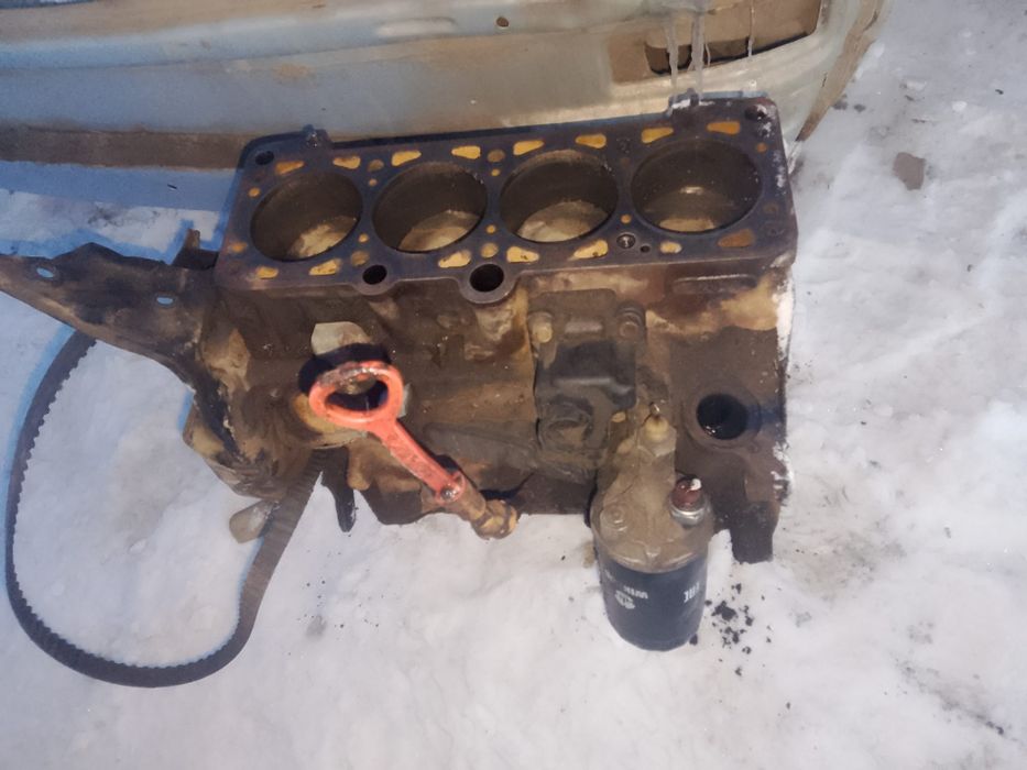 Продам блок двигателя