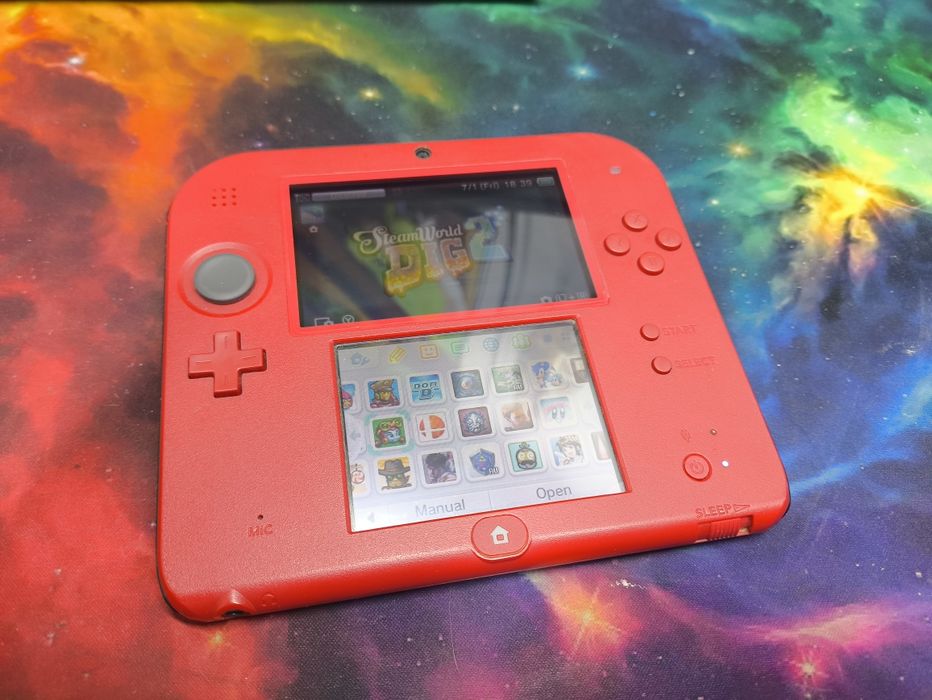 NINTENDO 2DS/прошитая/память 128гб/много игр/ЗУ в комплекте.