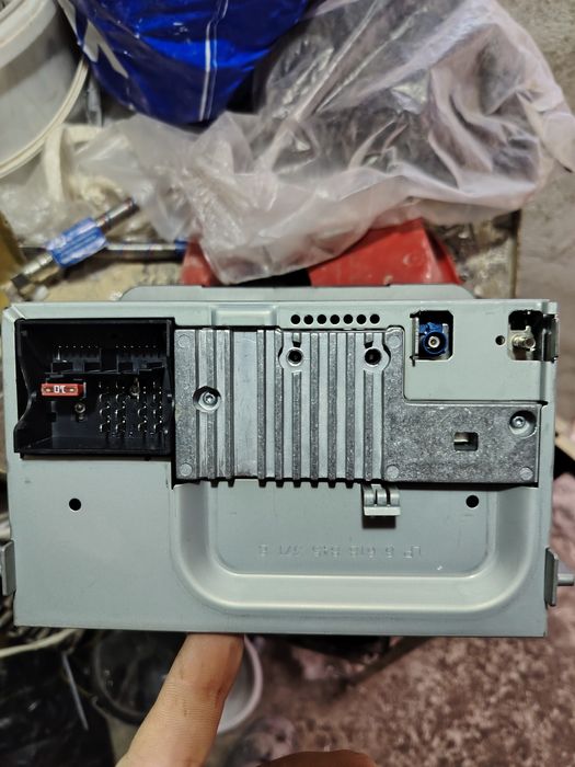 MP3 player cu radio și navigație golf 5 din 2008