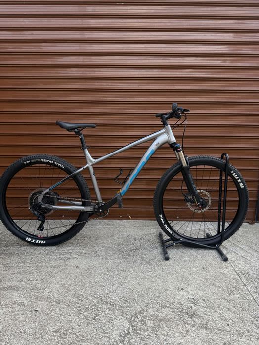 Kona Fire 1x9 “27.5” L