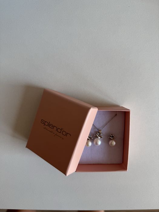 Set cercei si lantisor perle