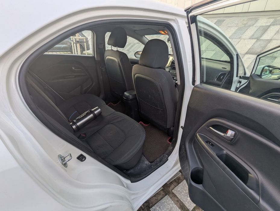 KIA Rio 1,4 AT 2014