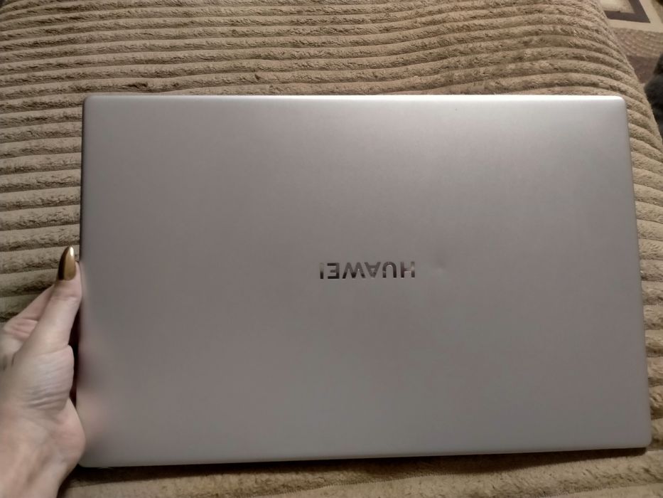 Huawei matebook d15