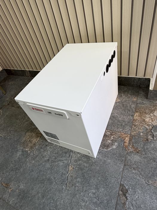 Flamco FlexTherm Eco 3E 3.5 kWh Acumulator Termic Inteligent pentru Apă Caldă Menajeră 230V Powered by Sunamp Nou