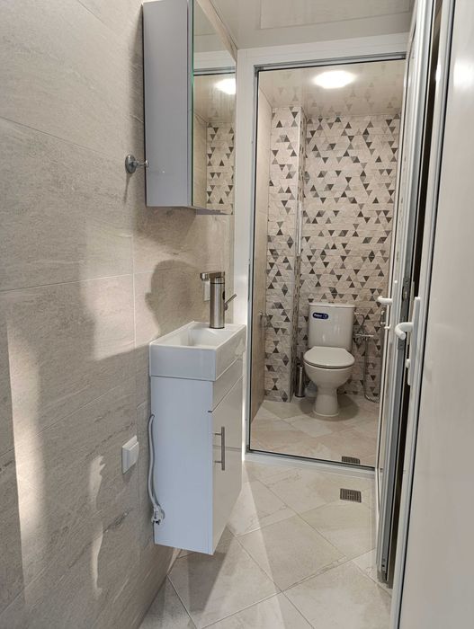 Дава се под наем Офис в Търговище, Център - 55 кв.м за 357 € - Снимка #2