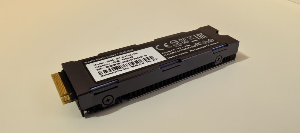 SSD Gigabyte AURUS 1TB gen 4 x4 cu RADIATOR_PC/Laptop_89% Health/Viata_7000MB/s citire_5500Mb/s scriere