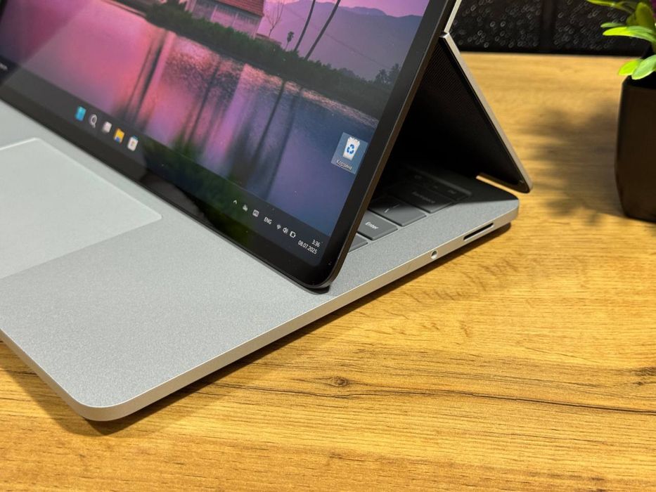 Surface Laptop Studio 2 - 14.4”32гб 4050