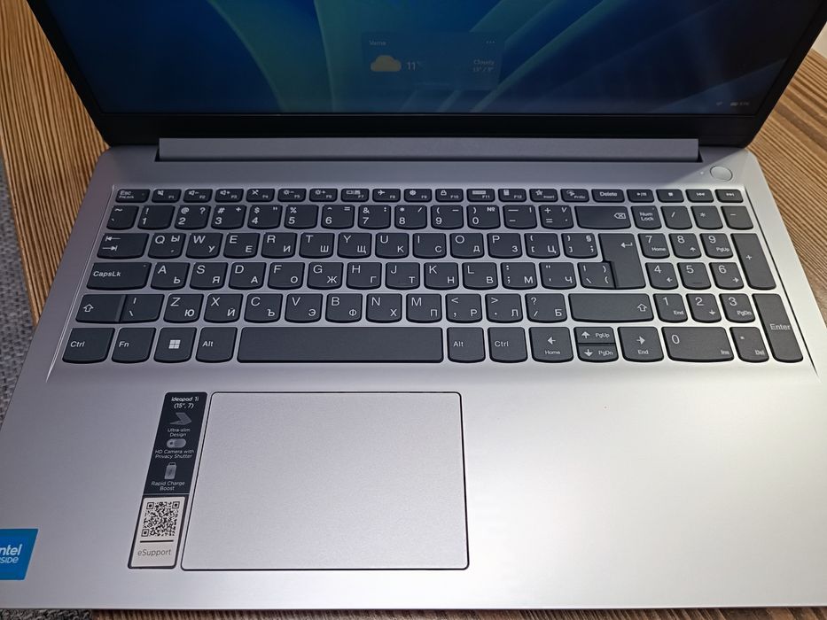 Lenovo IdeaPad 1i