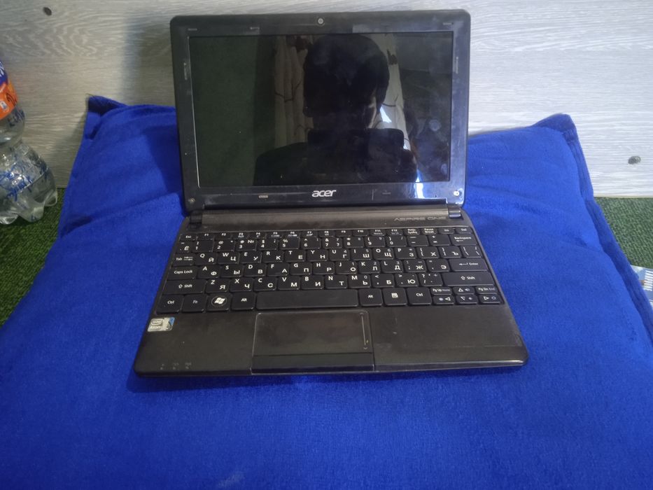 Netbuk aspire one D270