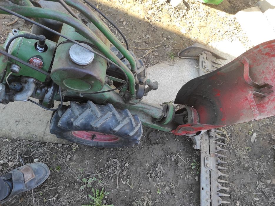 Vând motocositoare Agria 2300Z cu două viteze față