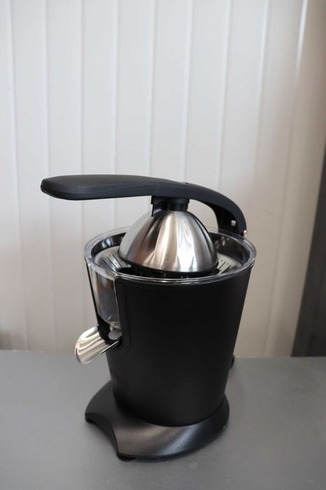 Сокоизстисквачка за цитруси Princess, черна, цитрус преса