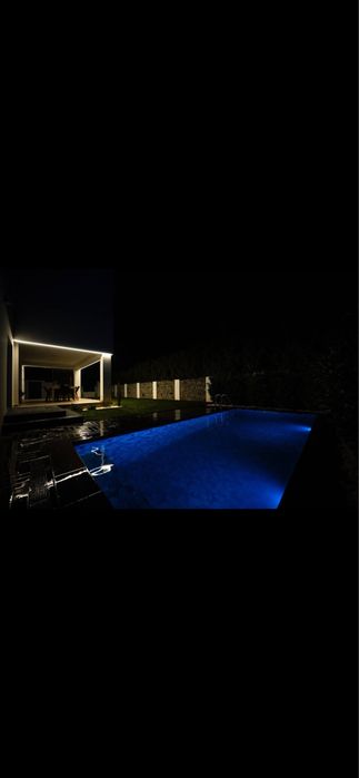 Cabană de inchiriat - cu piscină