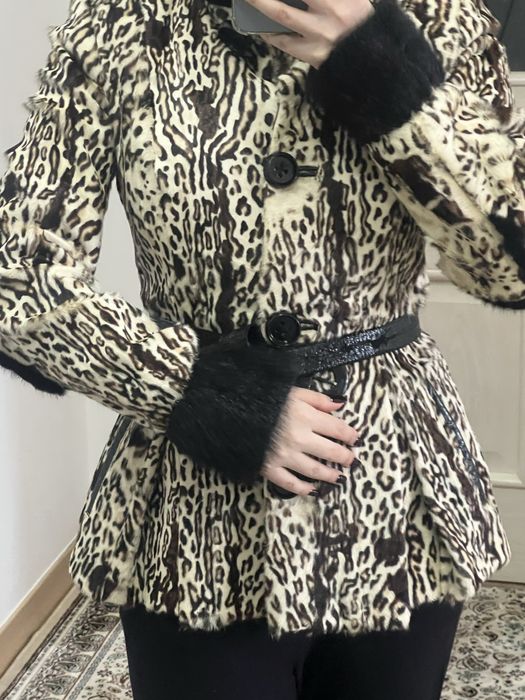 Продам димисезонное польто из пони