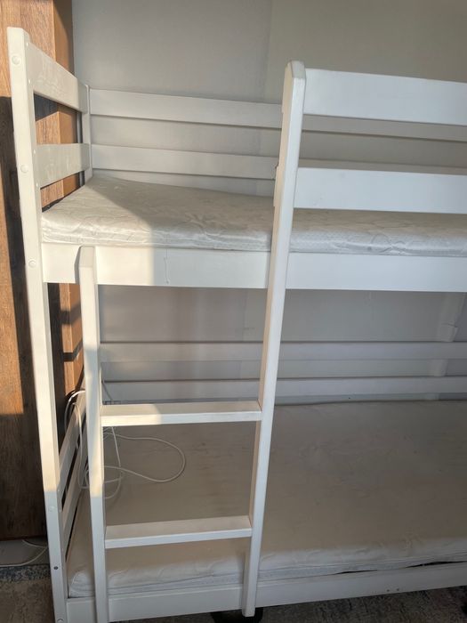 детская двухъярусная кровать