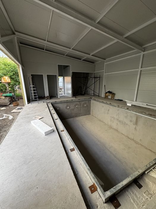 Строительство бани с бассеином