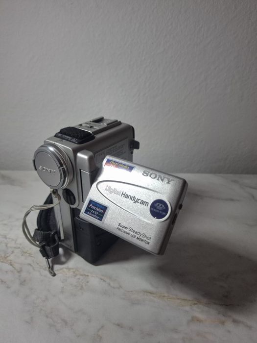 Sony SCR-PC3E Handycam