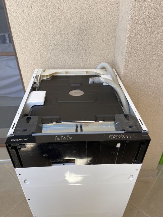 Съдомиялна машина за вграждане Crown DW 4530 ABI