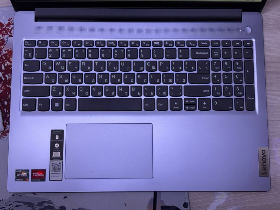 Продаётся ноутбук Lenovo