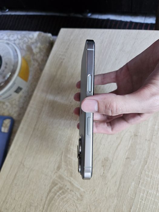 IPhone 16 pro LLA