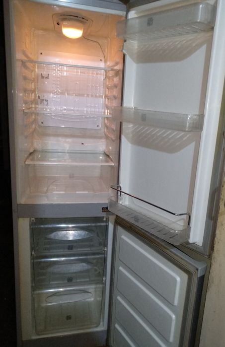 Про холодильники