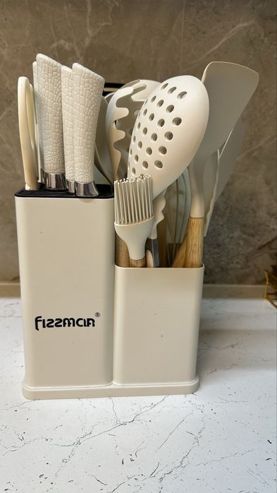 Продается кухонный набор от Fissman