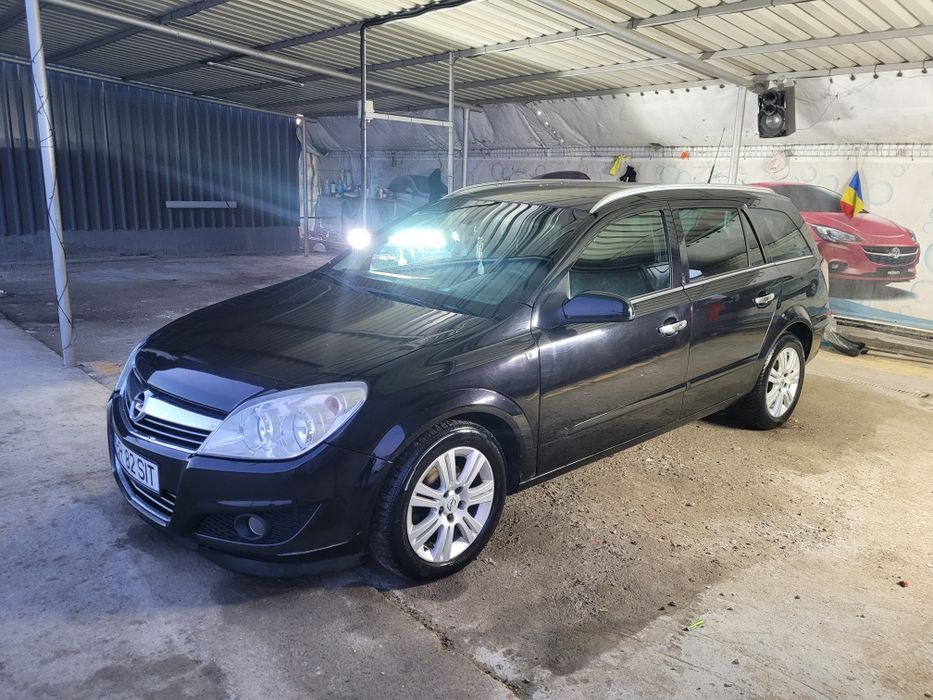 Vând Opel Astra H