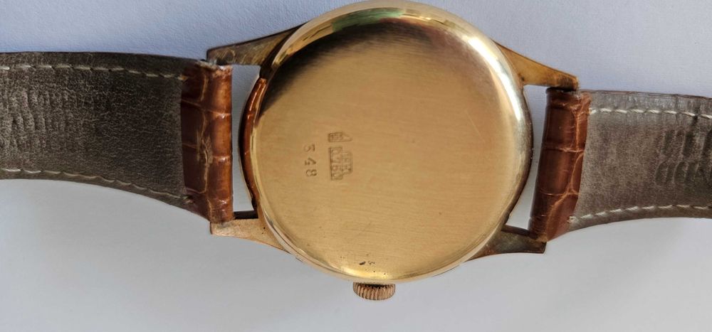 Baume & Mercier, vintage cronograf,  aur 18kt.